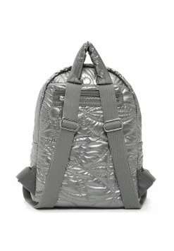 Suri Frey -Suri Frey a5c32dcd77ba45c498eeca2a14f491bb